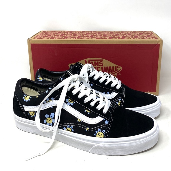 VANS Old Skool Low Top Black Floral Suede Canvas Women Size Sneakers VN0A5JMIY23 - Picture 2 of 11